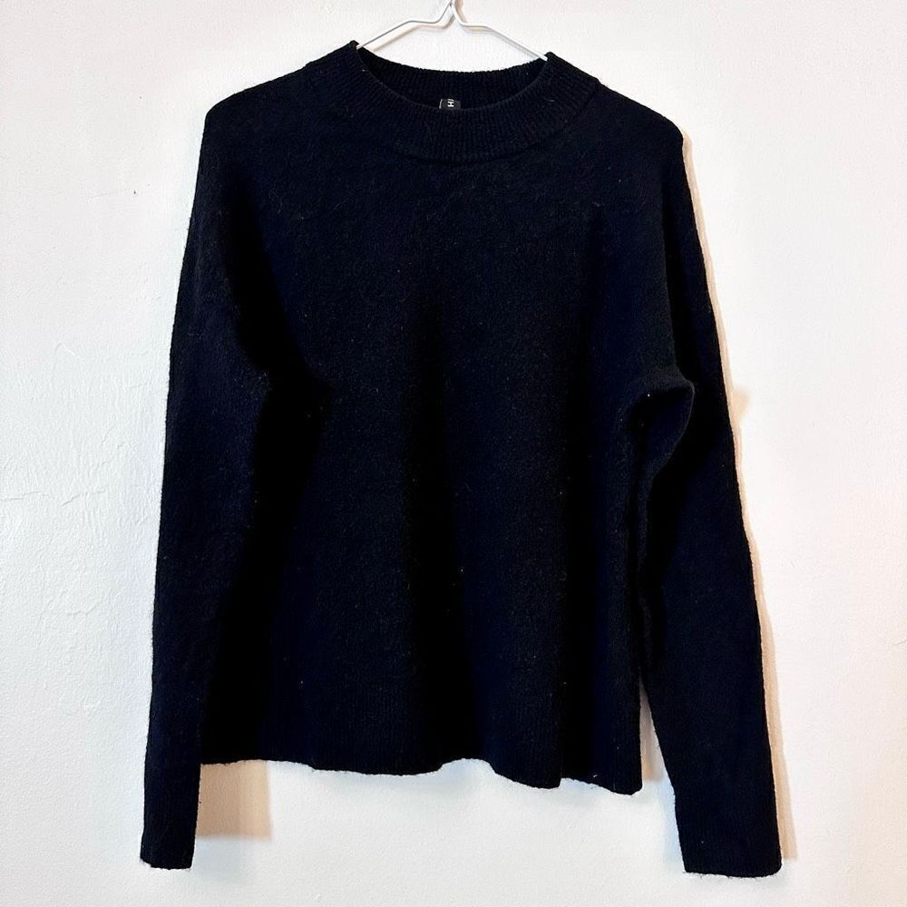 Athleta Womens Crew Neck Hawthorn Fine Merino Wool Pullover Black Small